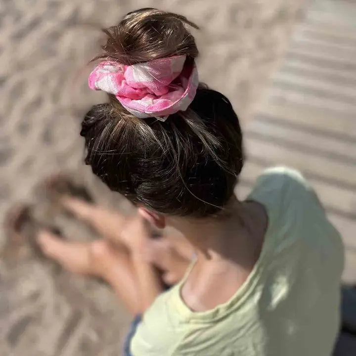 SCRUNCHIE GINGHAM NEONROZE