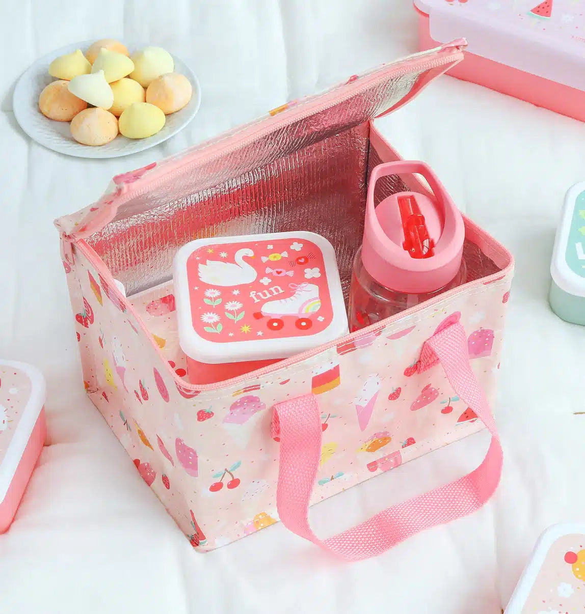 CBICPI29-LR-4-Cool-bag-Ice-cream (1)