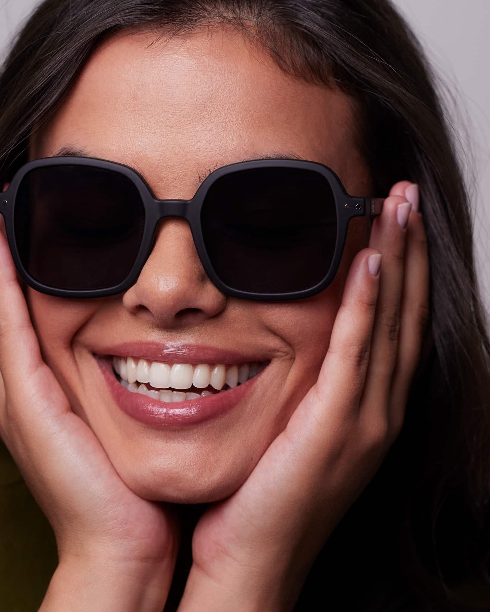 izipizi_webpermanent_sun_office_black_02